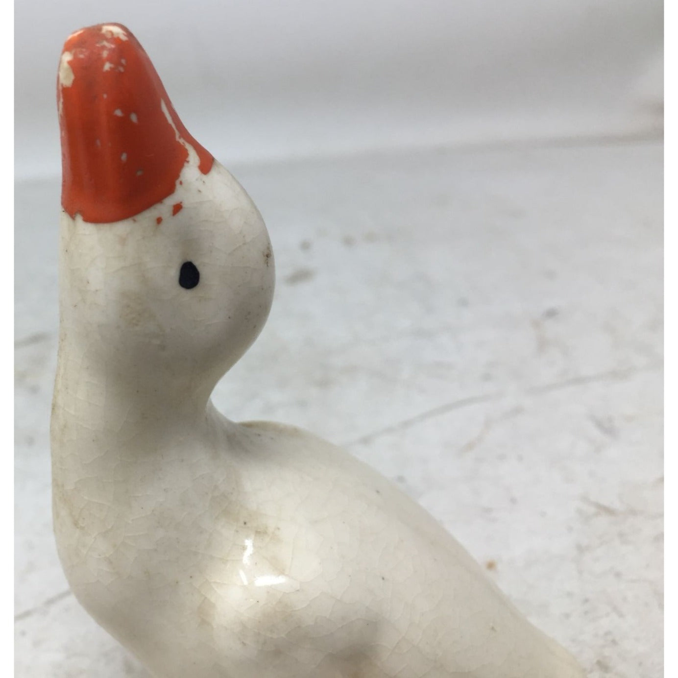 Small Vintage Hand Painted White/Orange Duck Looking Up Figurine