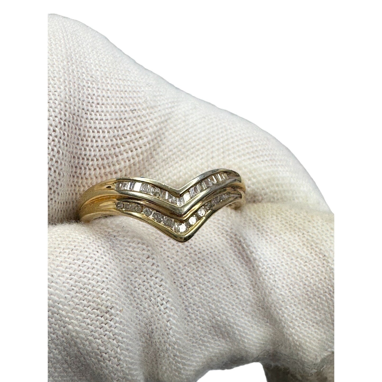 Beautiful 2 Row Chevron Style 1/4 Carat Diamond Baguette Ring - Size 7 - 925 Sterling Silver