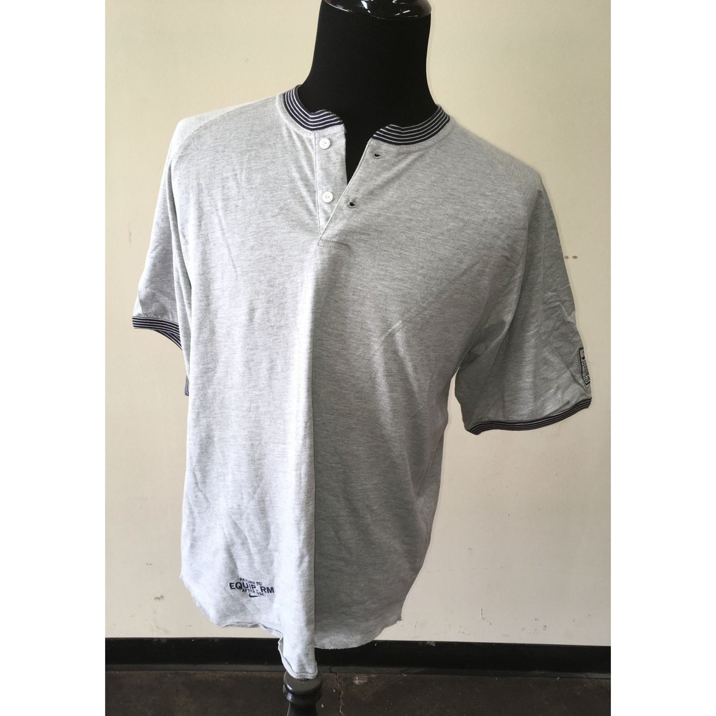 Men's Nike Gray Shirt Size Large with Buttons & Striped Collar