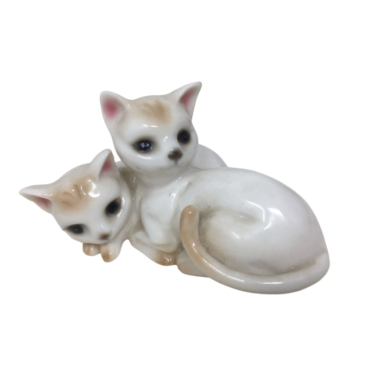 Small Vintage Figurine 2 White Cats Snuggling- Number 3040 on Bottom