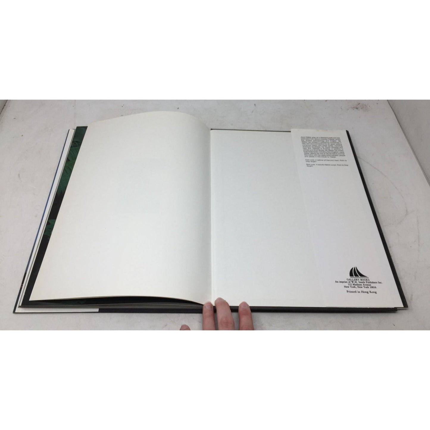 Hardcover Pictorial Book Titled "Hawaii" A+ Stuff  A+ Stuff Books