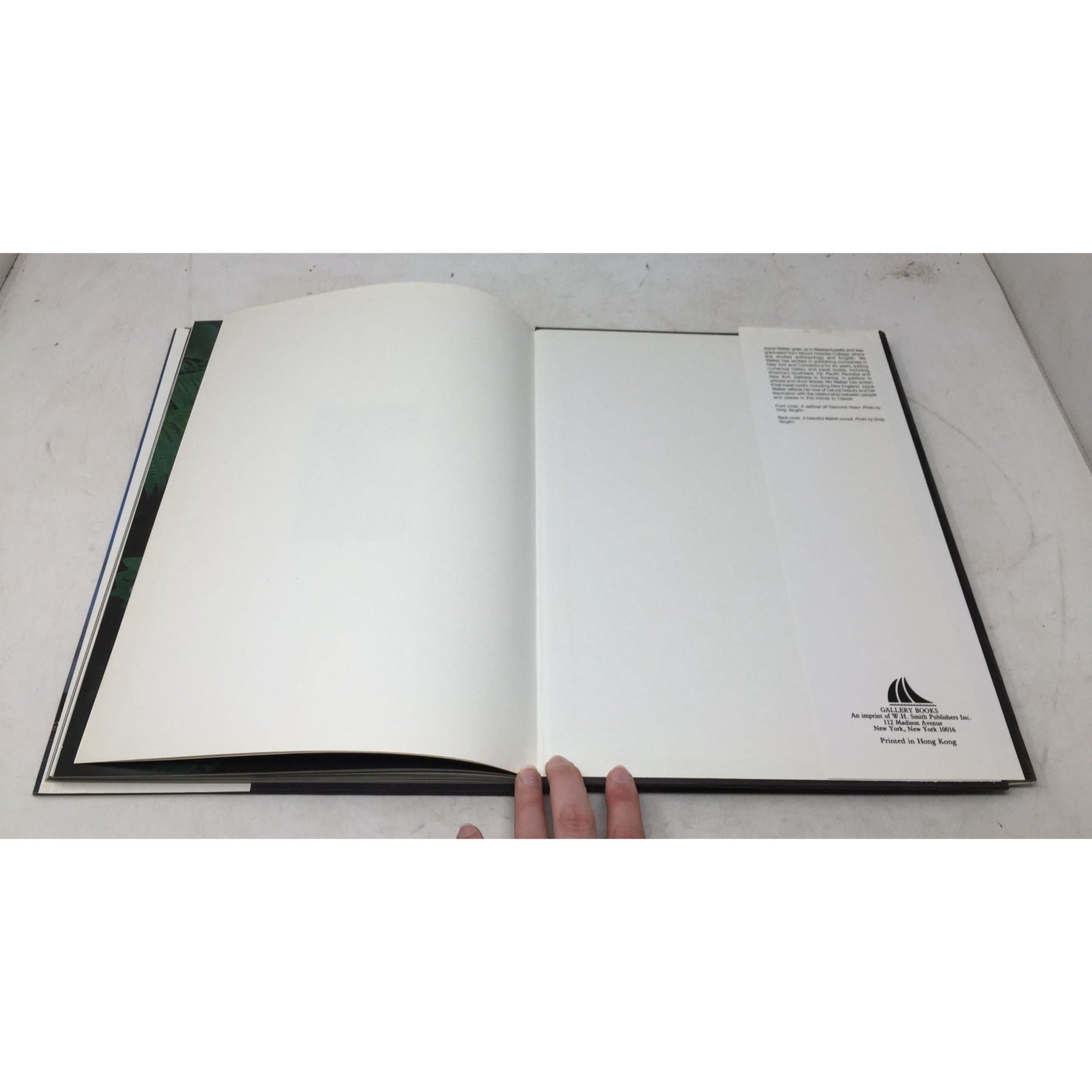 Hardcover Pictorial Book Titled "Hawaii" A+ Stuff  A+ Stuff Books