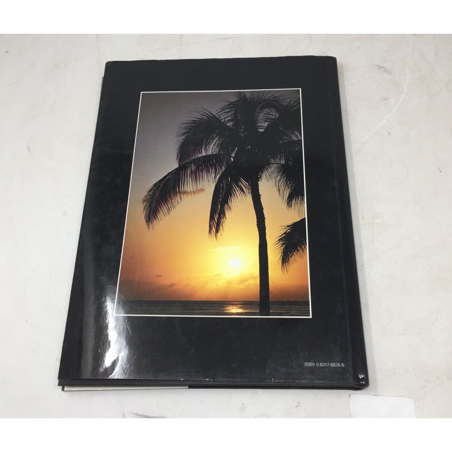 Hardcover Pictorial Book Titled "Hawaii" A+ Stuff  A+ Stuff Books