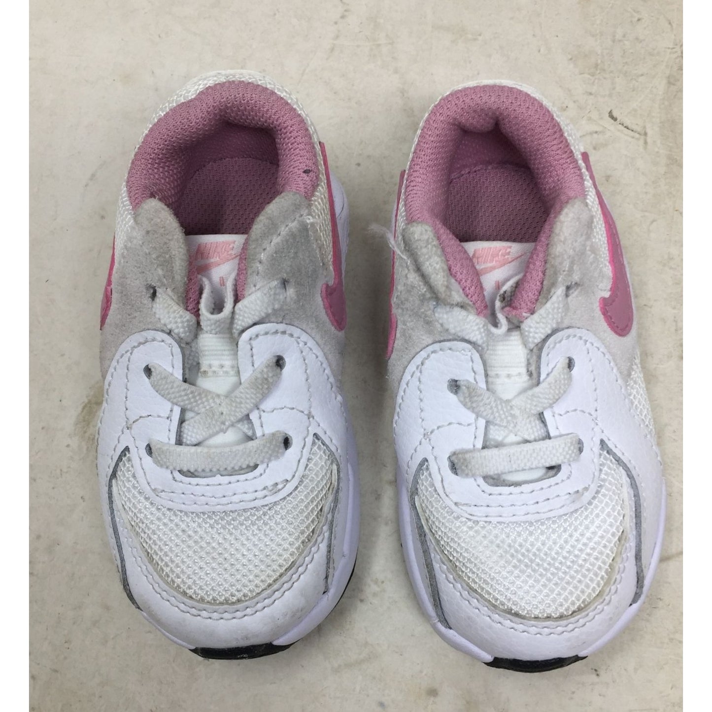 Nike Air Max Size 5C Baby/Toddler Shoes Pink and White