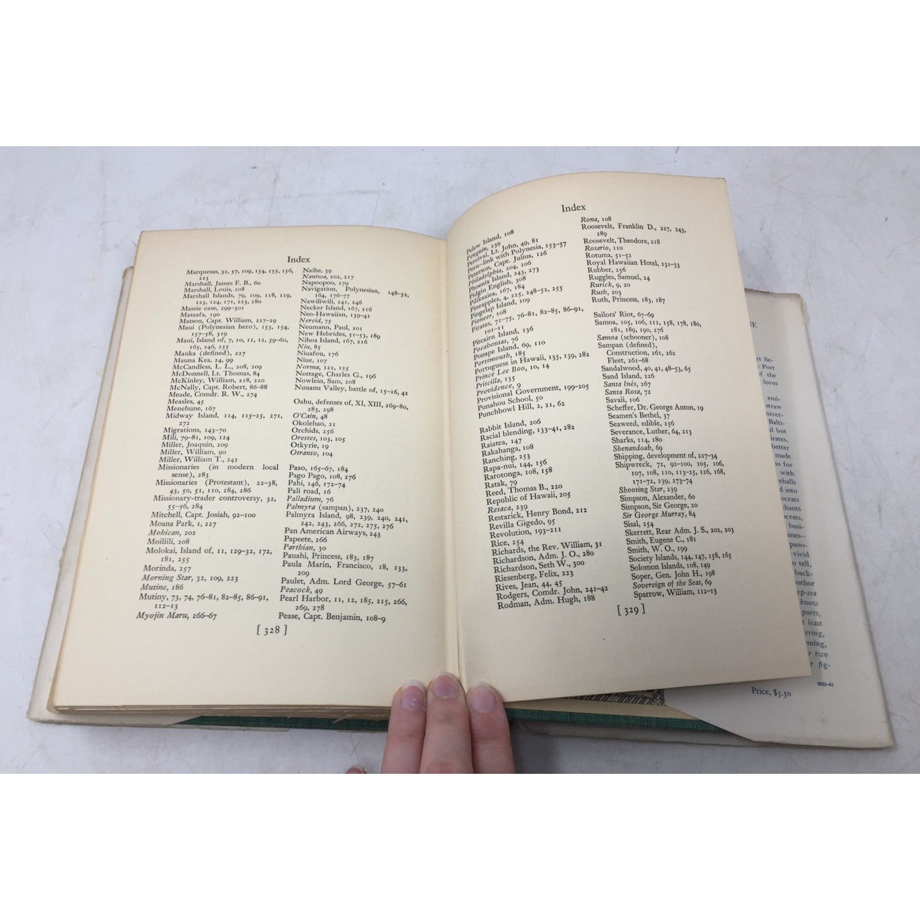 Vintage Pictorial Map of the island of Oahu, Hawaii, from the book Tropic Landfall. unbranded  A+ Stuff Books