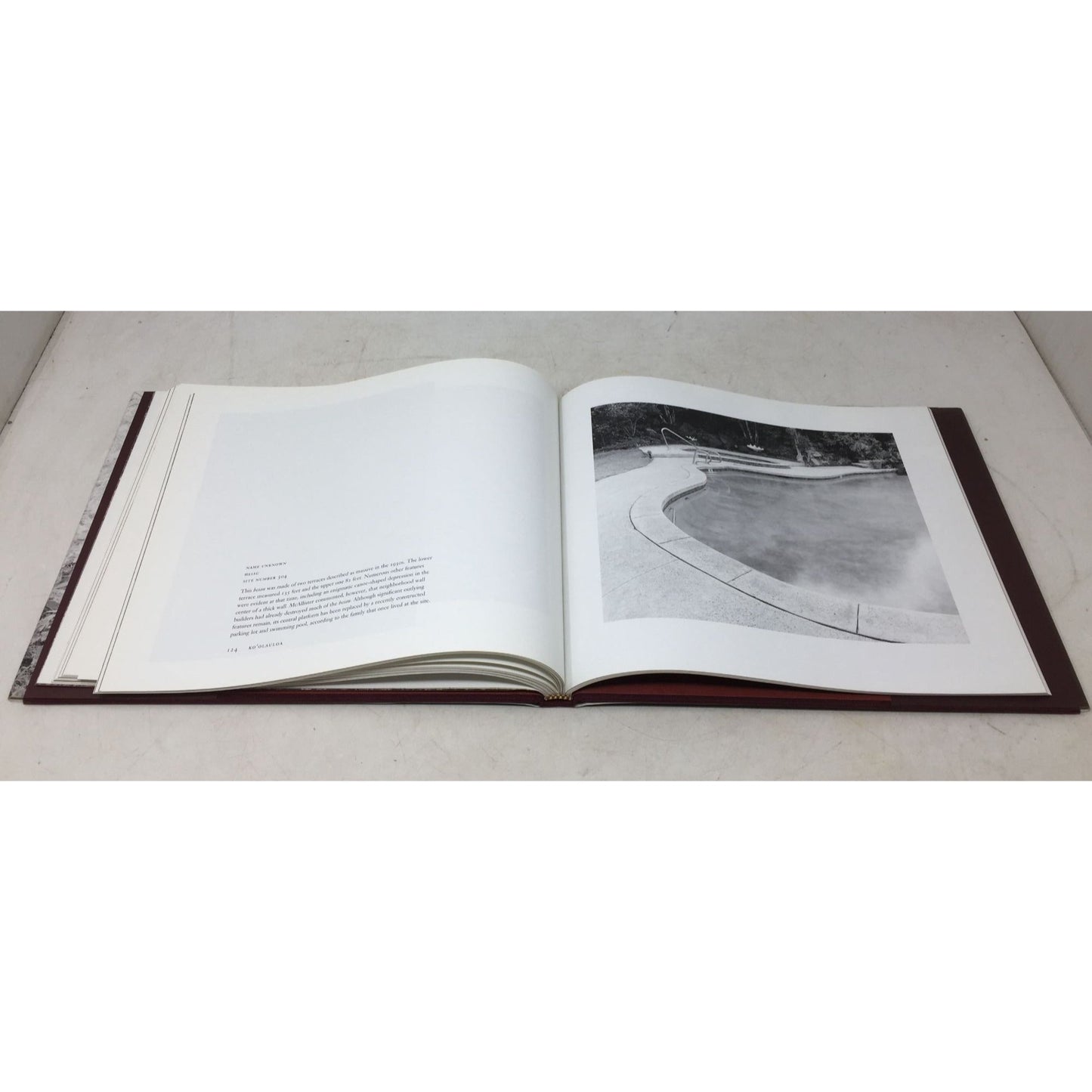 Pana O'ahu: Sacred Stones, Sacred Land by Jan Becket and Joseph Singer unbranded  A+ Stuff Books