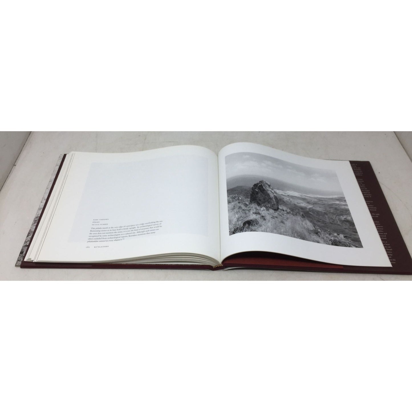 Pana O'ahu: Sacred Stones, Sacred Land by Jan Becket and Joseph Singer unbranded  A+ Stuff Books
