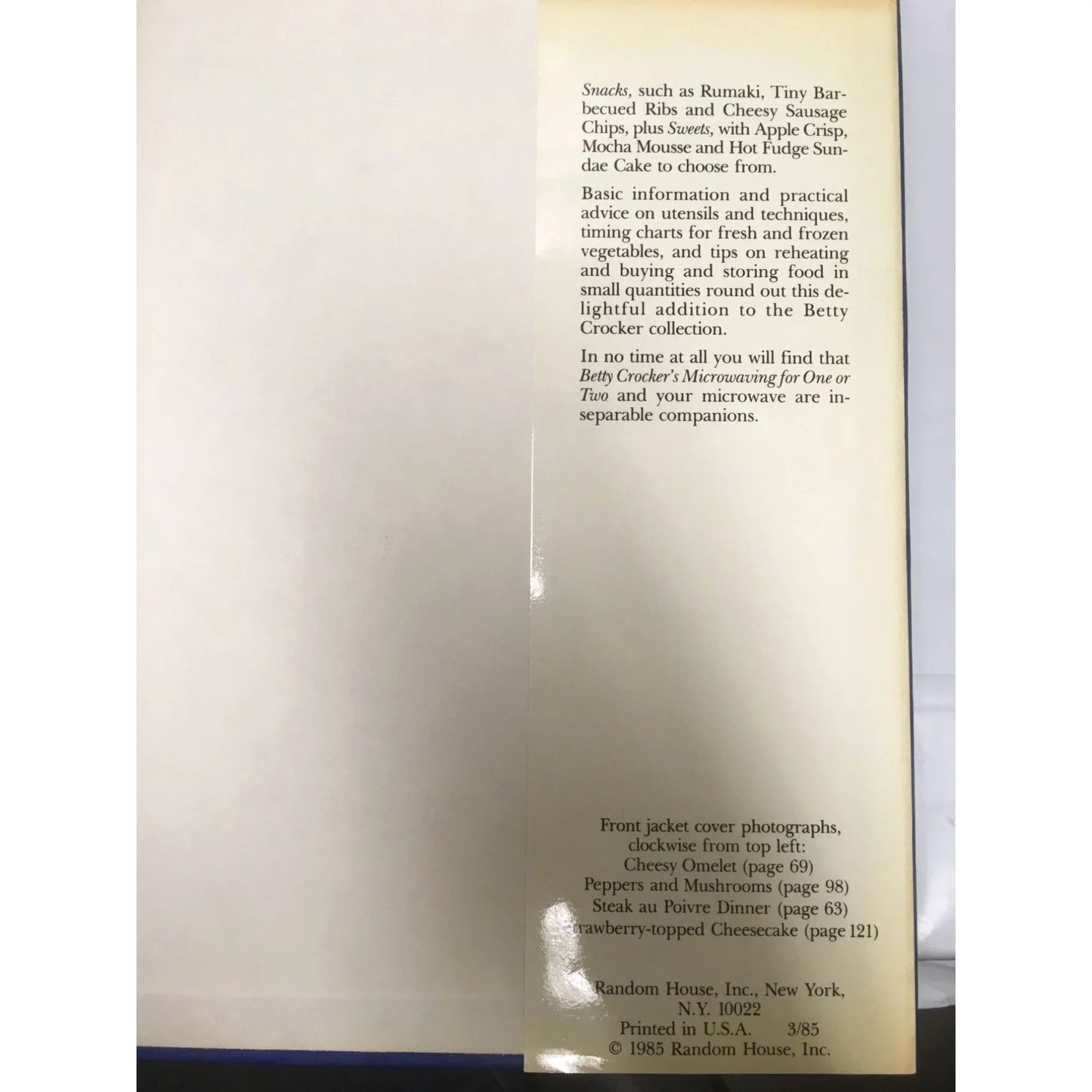 Vintage 1985 Betty Crocker‘s Microwaving For One or Two Book - A+ Stuff