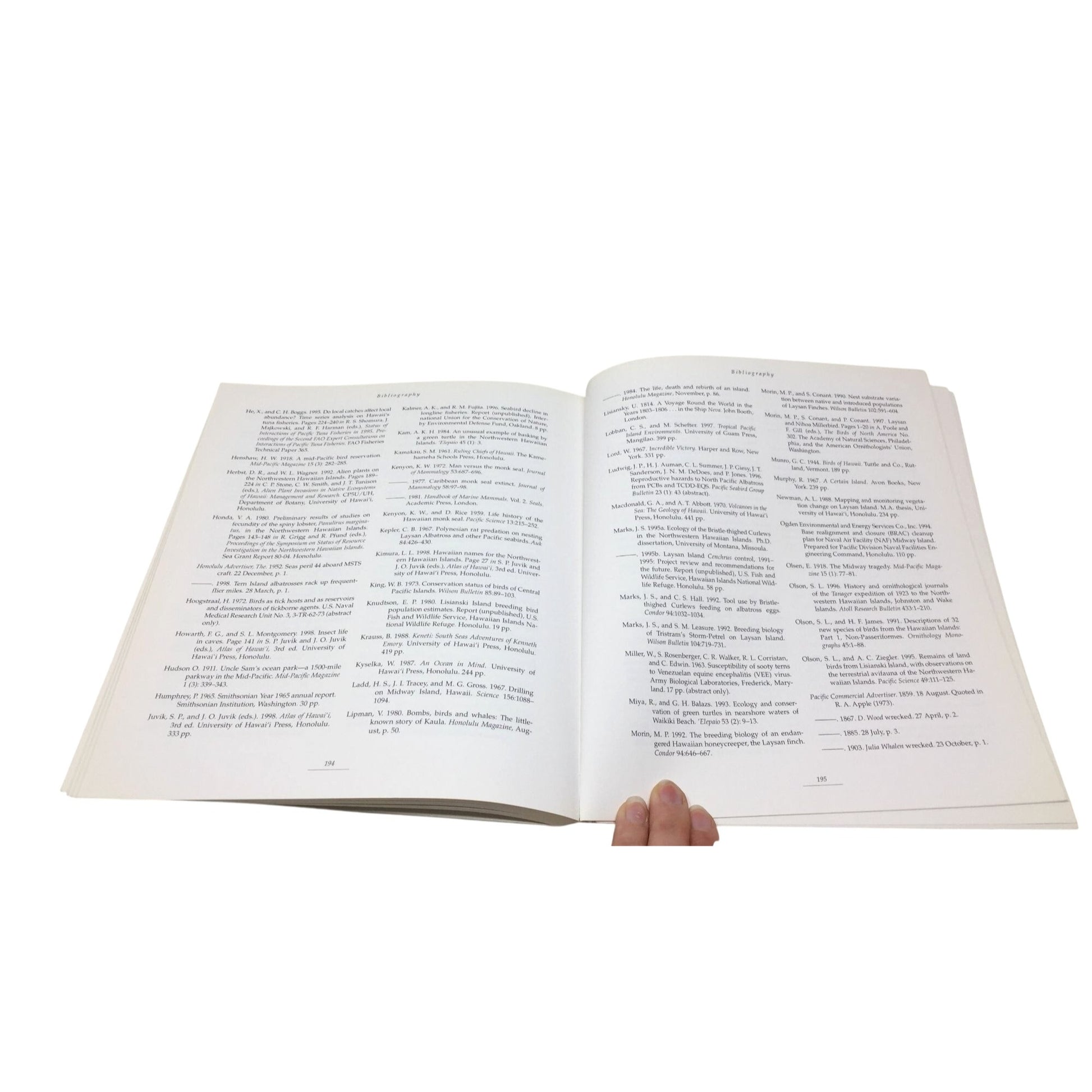 Isles of Refuge: Wildlife and History of the Northwestern Hawaiian Islands by Mark J. Rauzon. - A+ Stuff