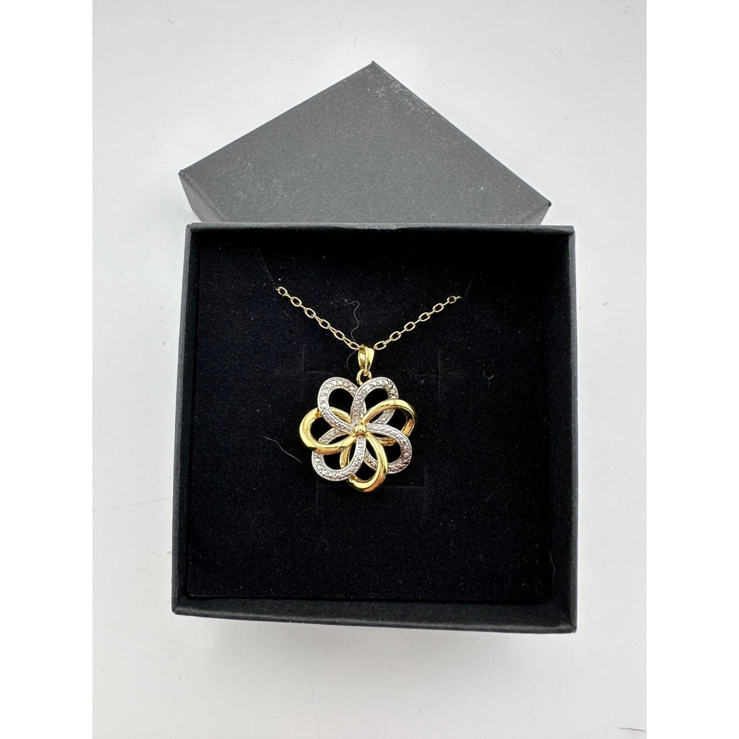 Pretty Two Tone Flower Pendant 22kt Gold Overlay