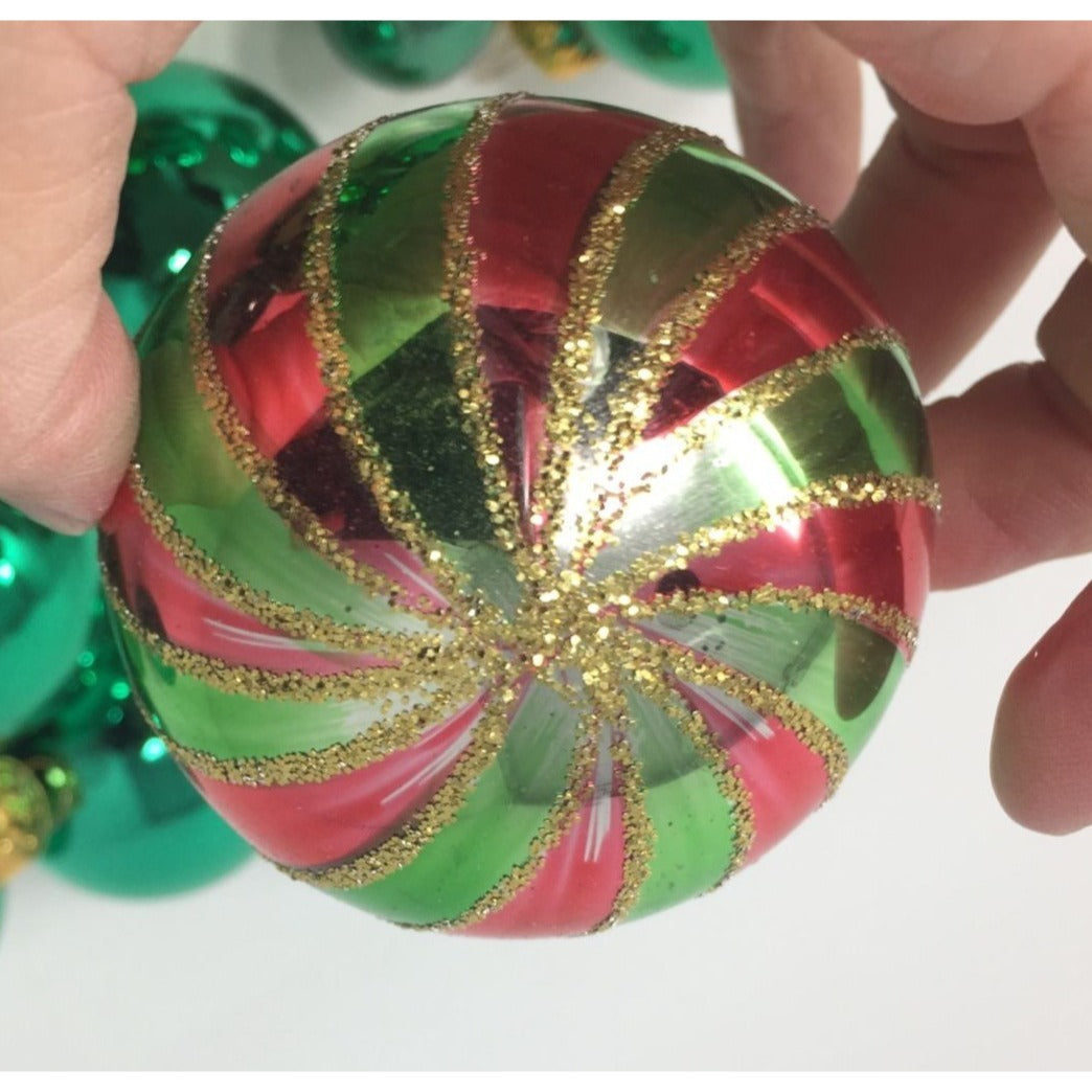 19 Green Round Christmas Tree Ornaments