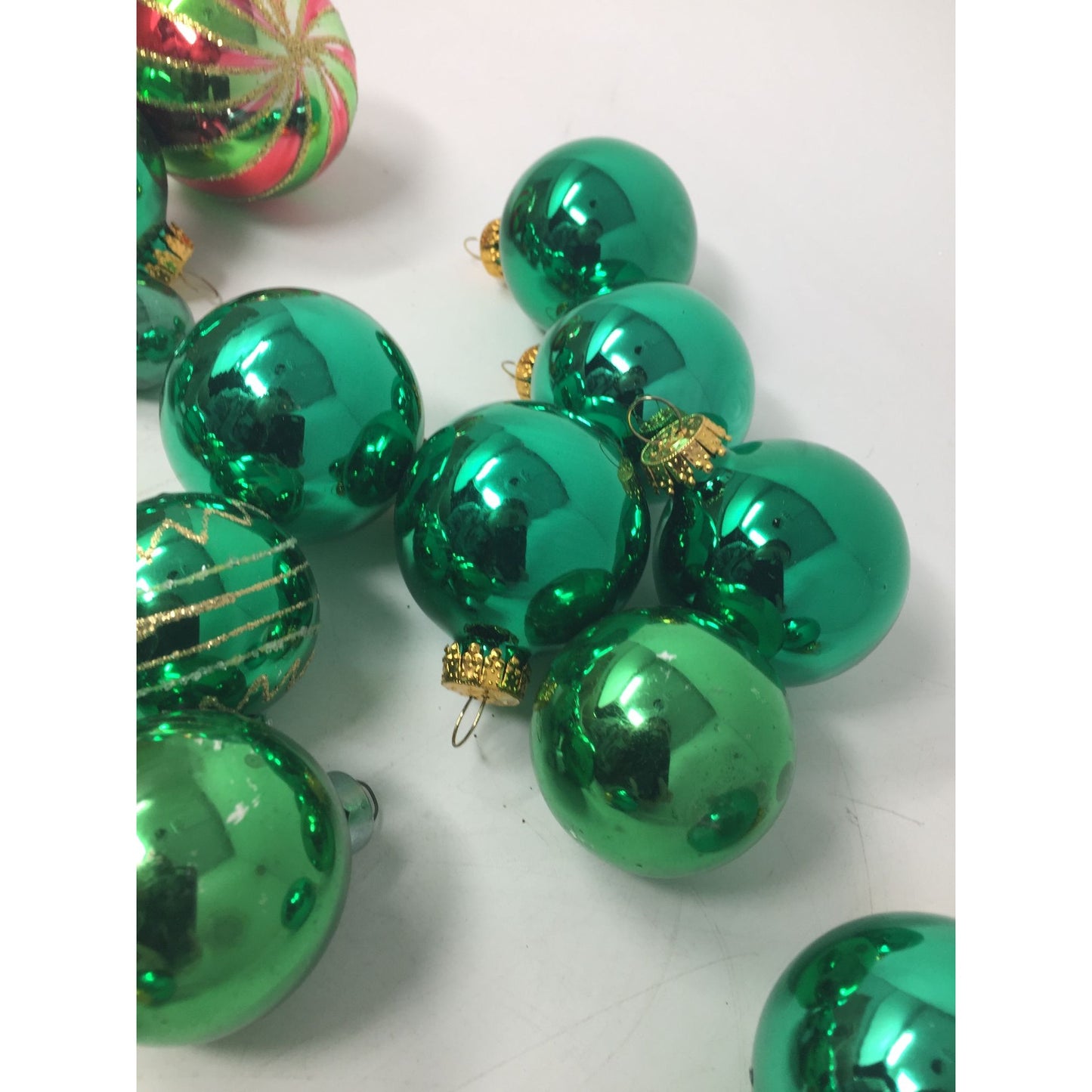 19 Green Round Christmas Tree Ornaments