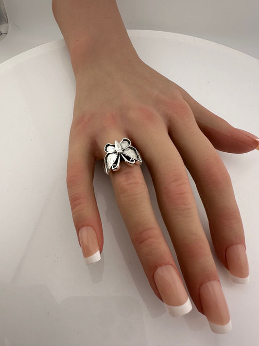 Beautiful .925 Sterling Silver Butterfly Ring (Size 7.5) with 2 pairs of Stud Earrings