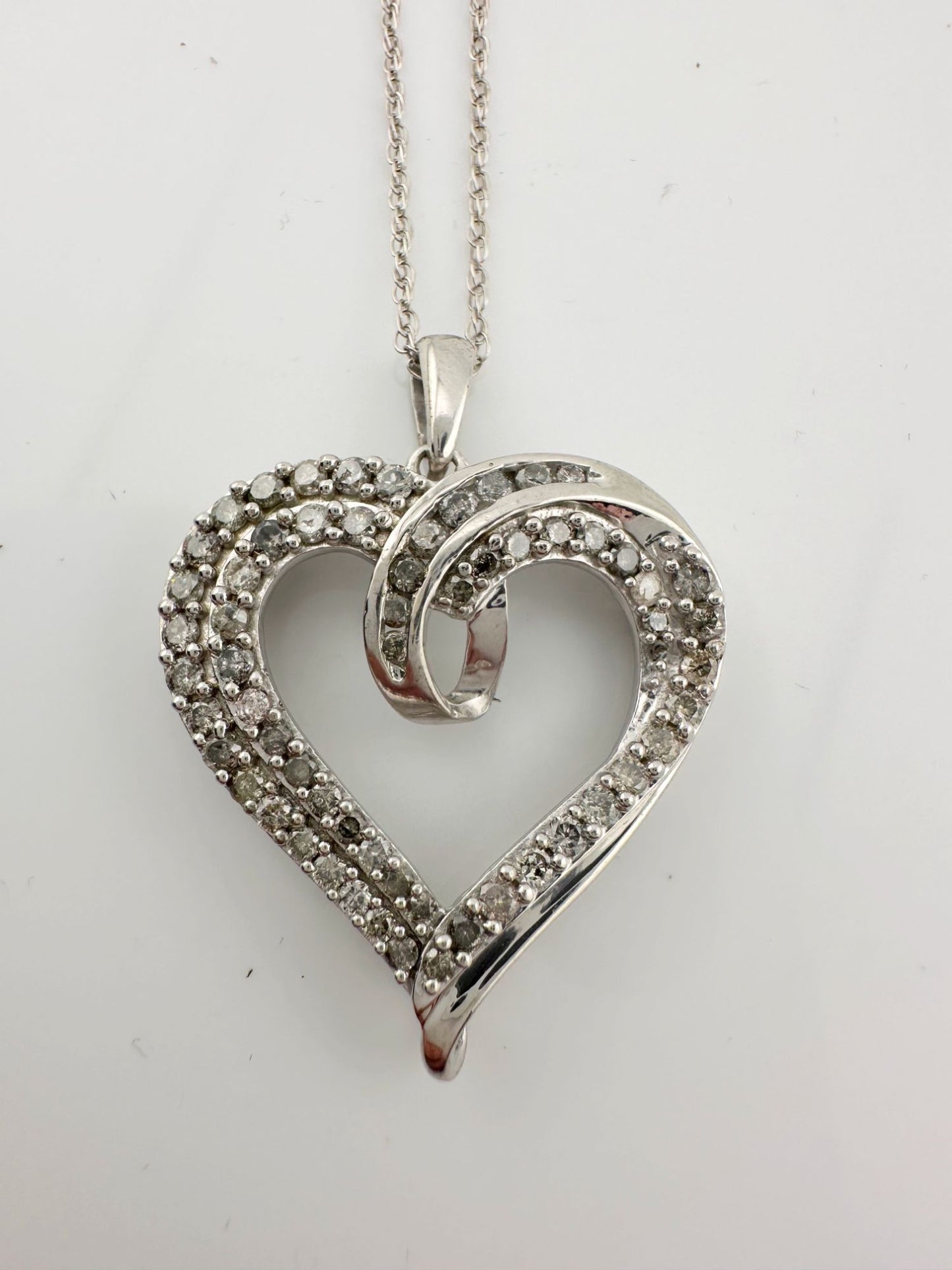 Stunning 1 Ct Natural Diamond Heart Shaped Pendant Necklace