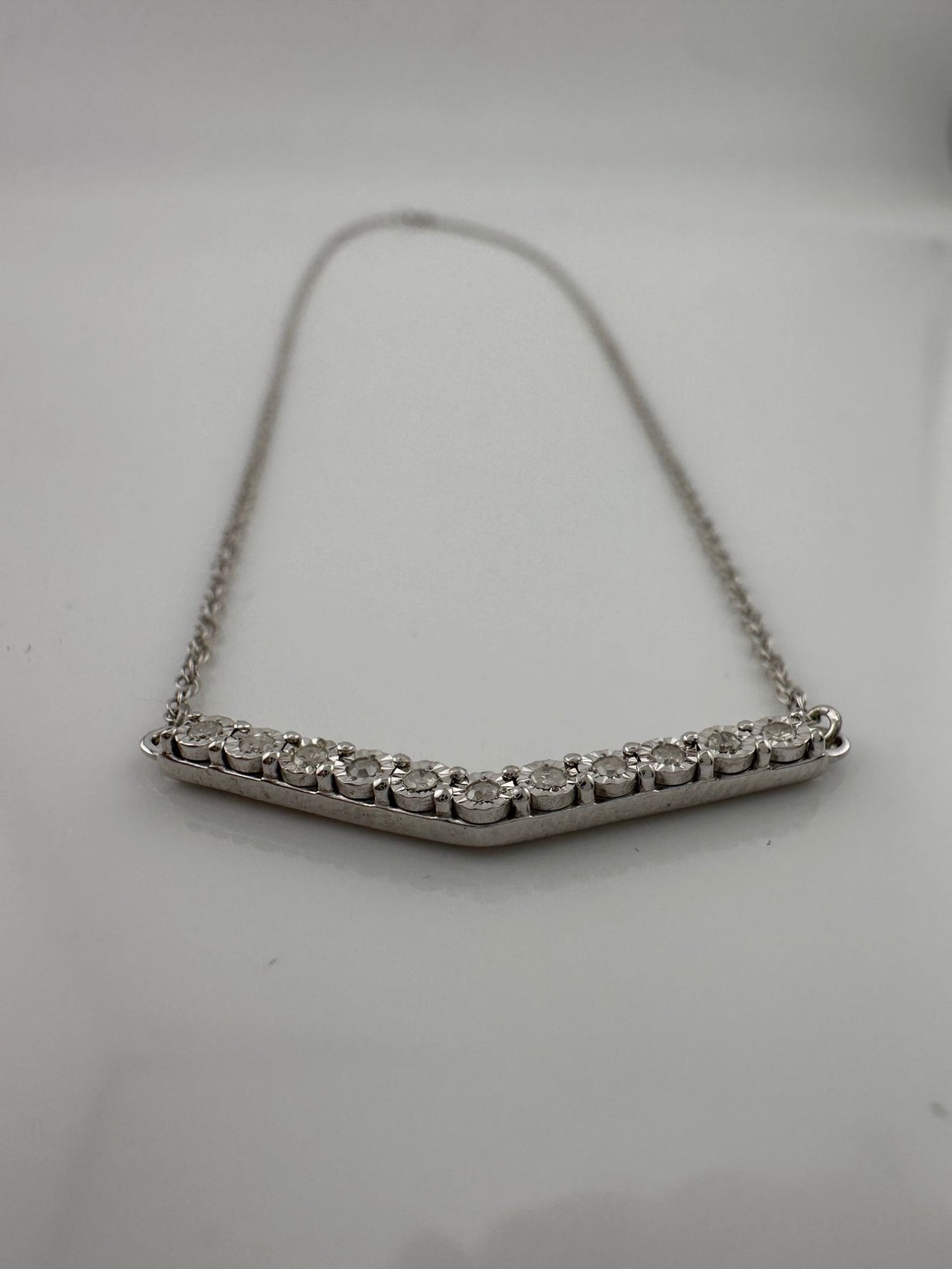 Chevron Illusion Set Diamond Bar Necklace