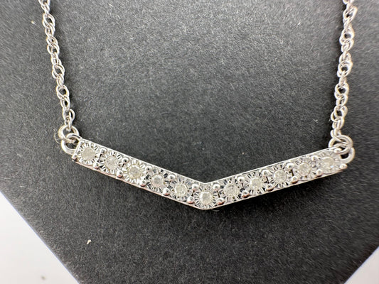 Chevron Illusion Set Diamond Bar Necklace