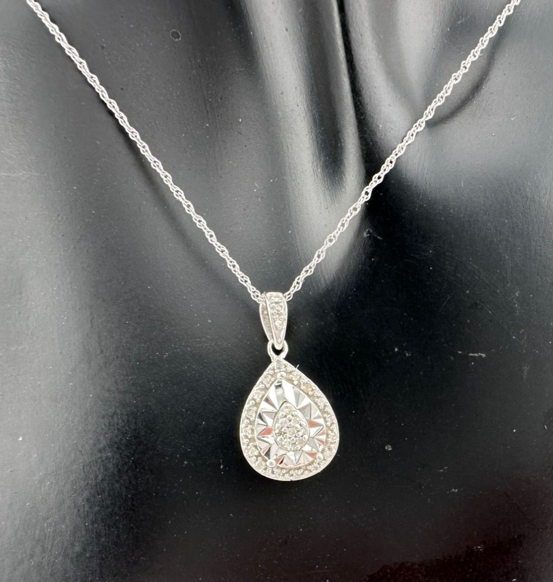 Pear Cut Natural Diamond Pendant Necklace