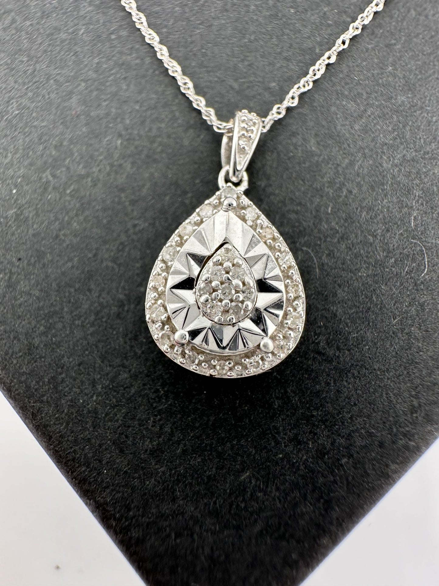 Pear Cut Natural Diamond Pendant Necklace