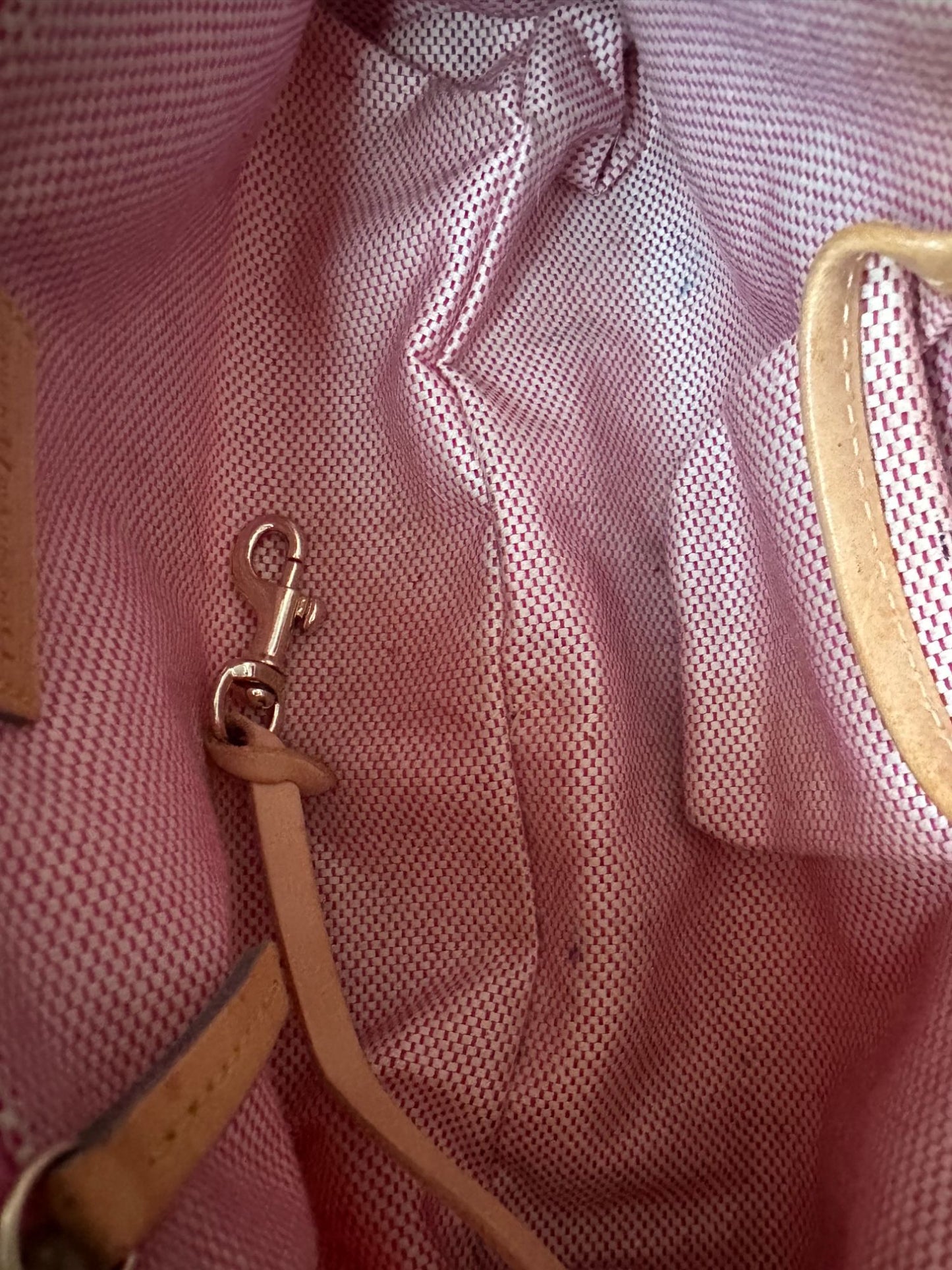 Dooney & Bourke Pink Miami Beach Bucket Bag - BEAUTIFUL Condition!