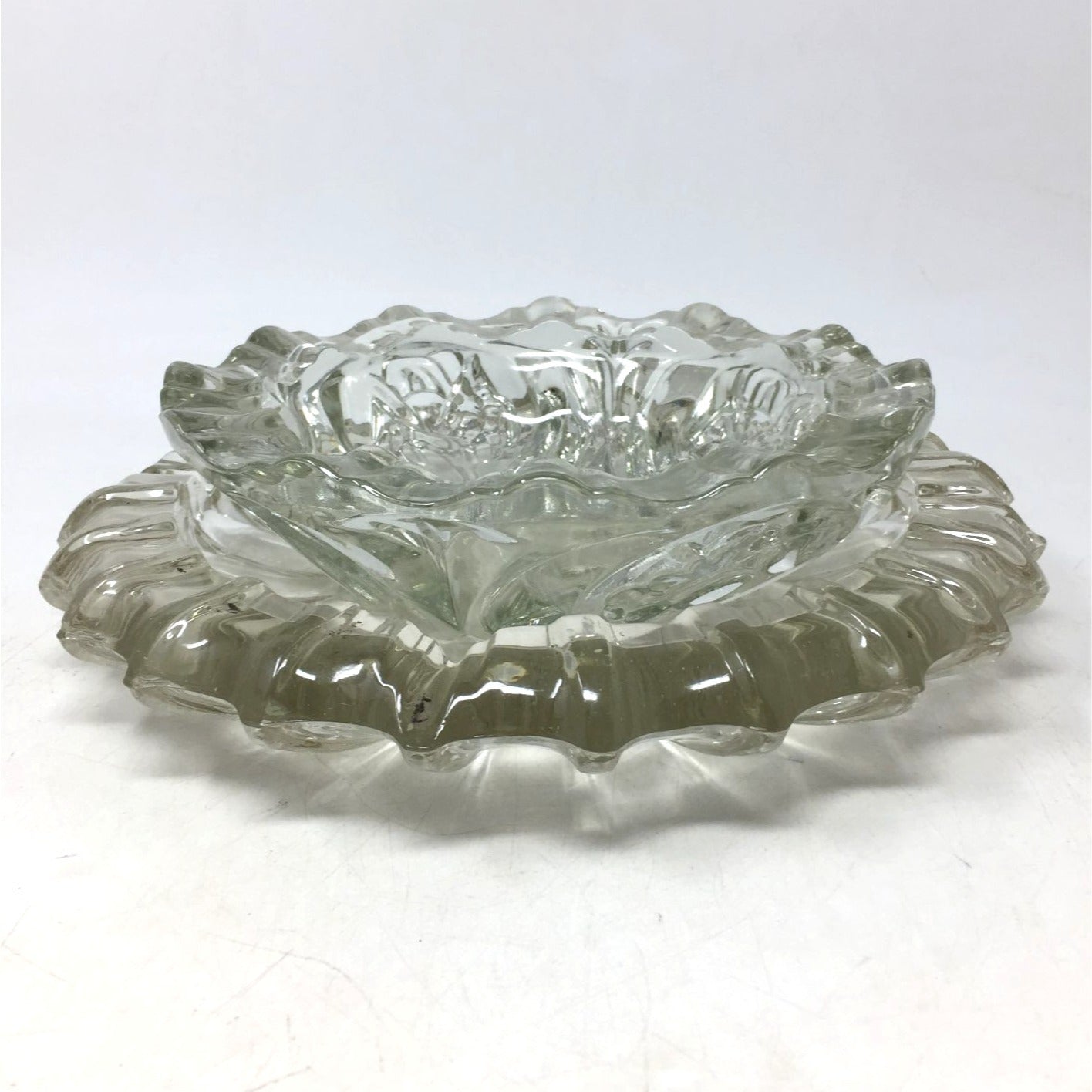 Vintage Clear Glass Ashtray Set Ruffled Edge, Mid Century Modern Crystal Candy Dish, Hollywood Regency Flower Shape Catchall Trinket Bowl unbranded  A+ Stuff