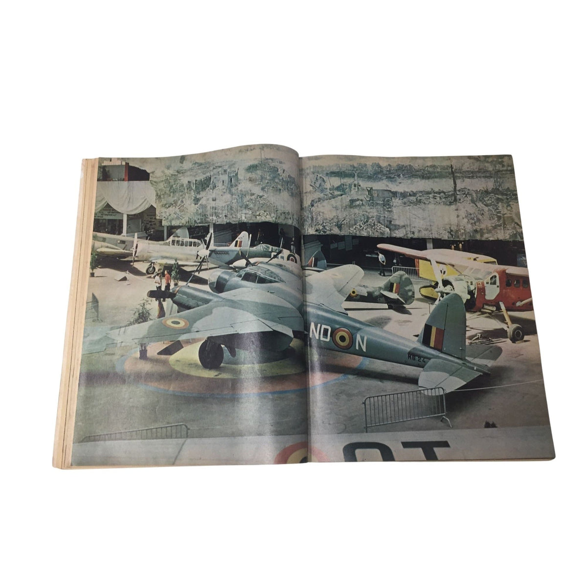 November 1977 issue of Air Classics magazine (Volume 13, Number 11) Challenge Publications  A+ Stuff Magazines