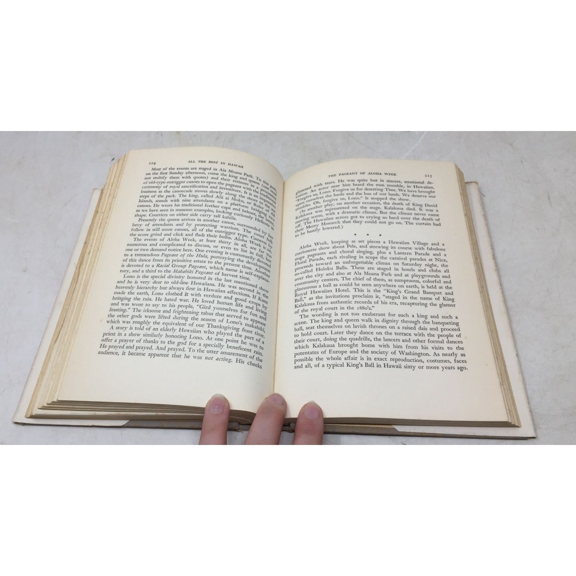 hardcover copy of the vintage travel guide All the Best in Hawaii by Sydney Clark unbranded  A+ Stuff Sheet Music