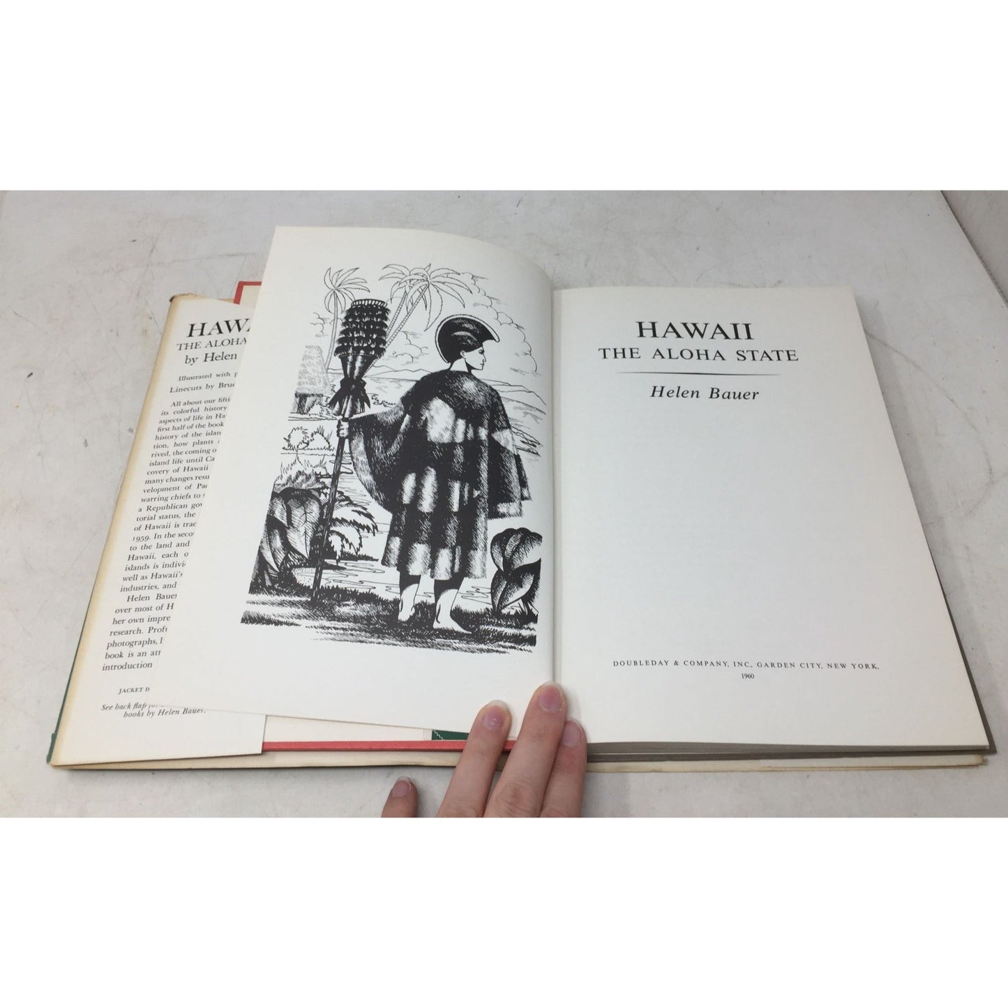 Vintage Hardcover Book Titled Hawaii, the Aloha State unbranded  A+ Stuff Vintage Books