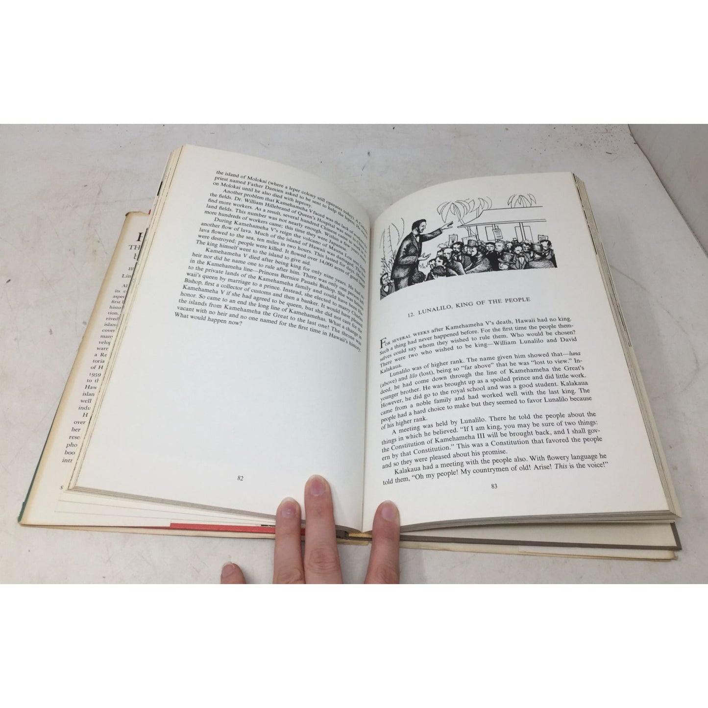 Vintage Hardcover Book Titled Hawaii, the Aloha State unbranded  A+ Stuff Vintage Books