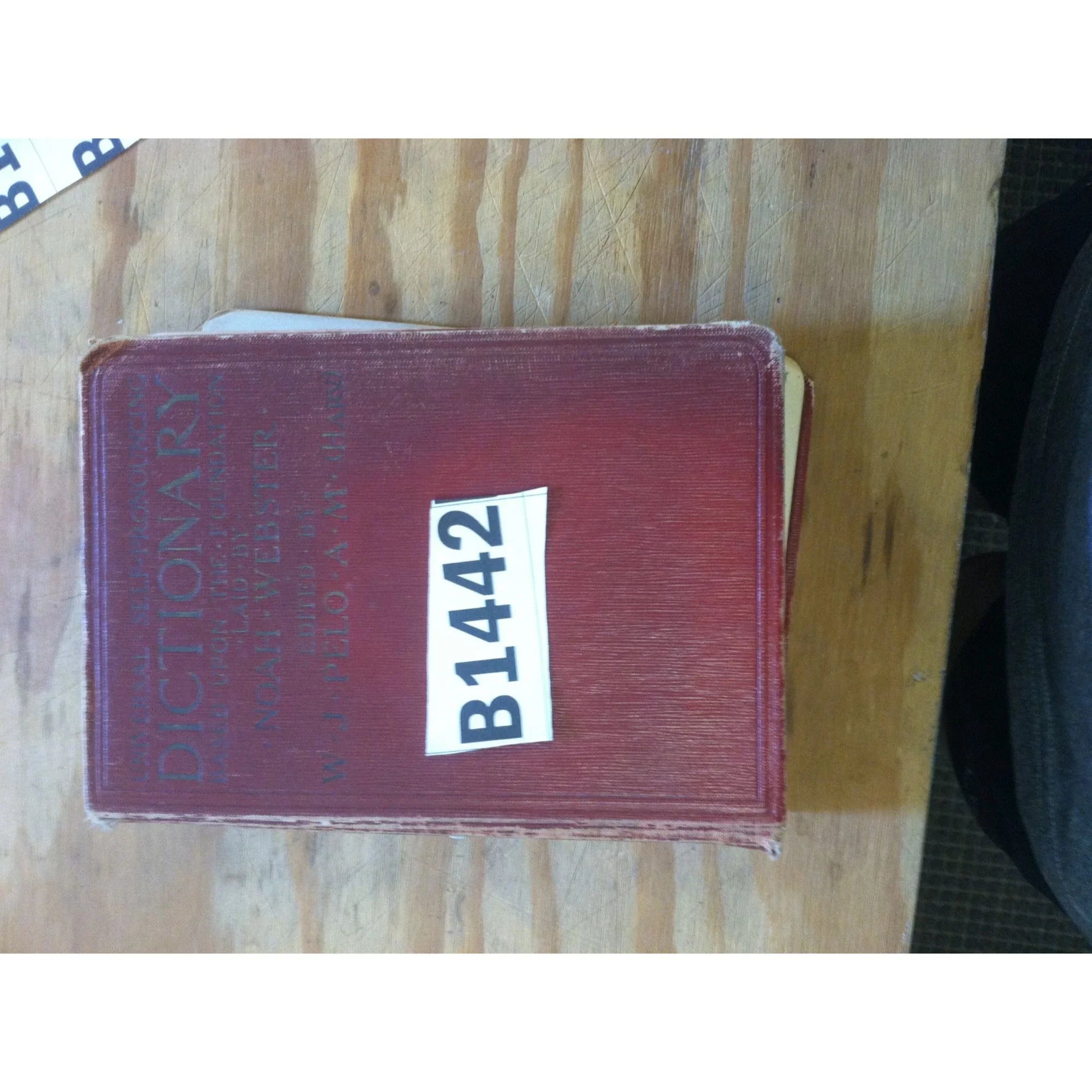 Universal Self Pronouncing Dictionary Vintage Hardcover Book - A+ Stuff