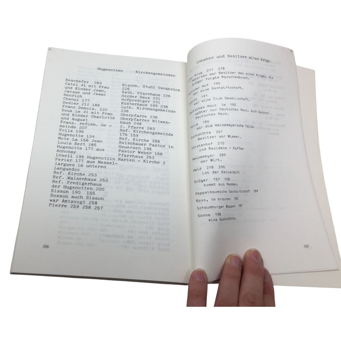 "Deutsche Ortssippenbücher: Residenz Bückeburg" by Heinrich Hokamp