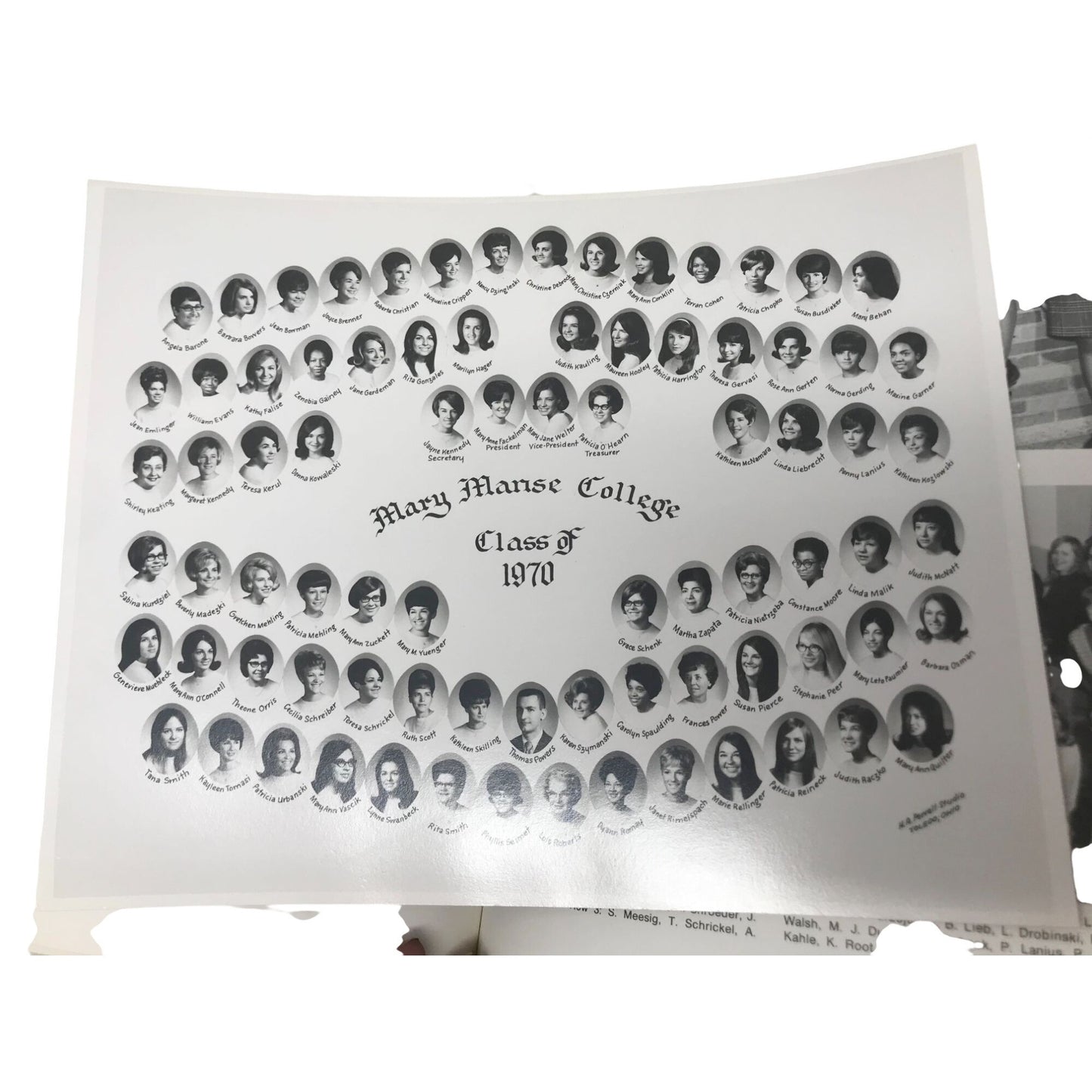Mary Manse College (Toledo, Ohio) 1970 Yearbook / Annual  - w Graduating Class Photo