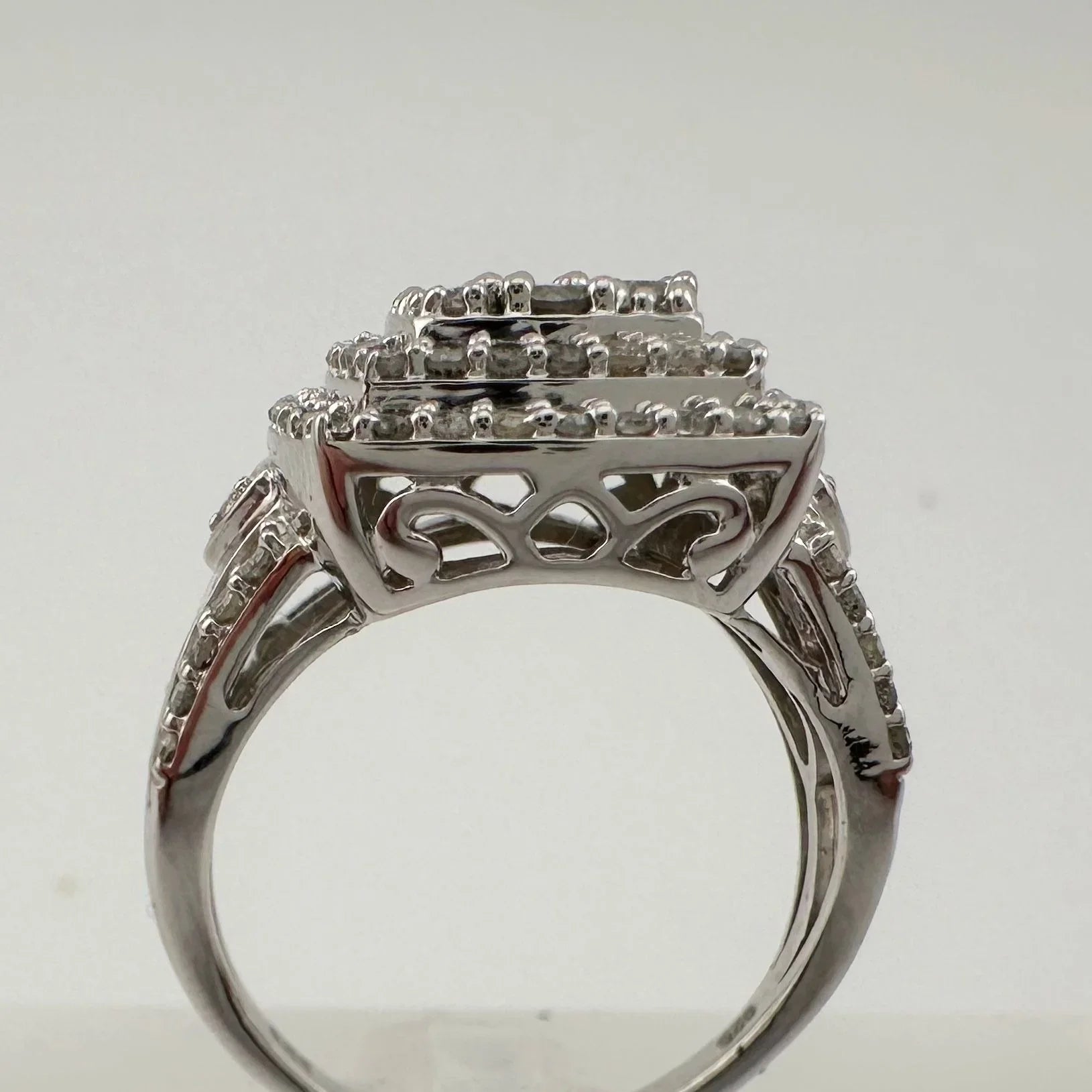 Beautiful 1.00 Carat Natural Cushion Cut Diamond Ring Size 7.25 - A+ Stuff
