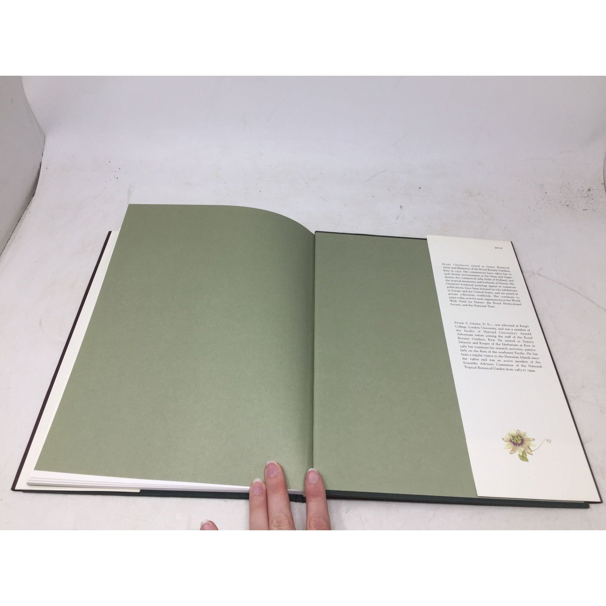 A Hawaiian Florilegium: Botanical Portraits from Paradise unbranded  A+ Stuff Vintage Books