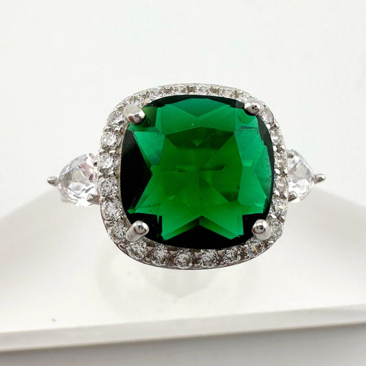 3.66ct Lab Created Emerald and White Gemstone Ring Size 7