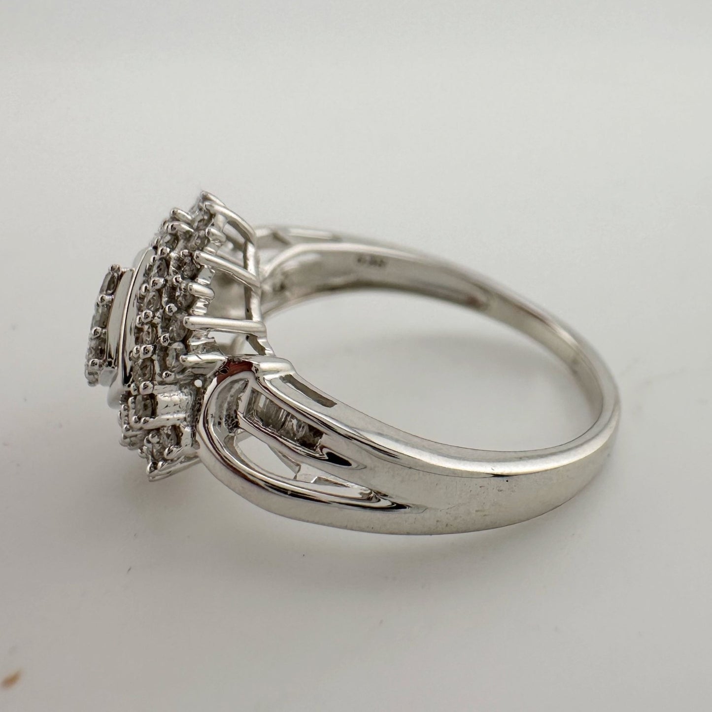 Beautiful 1/2 Ct Natural Diamond Ring -  Size 9