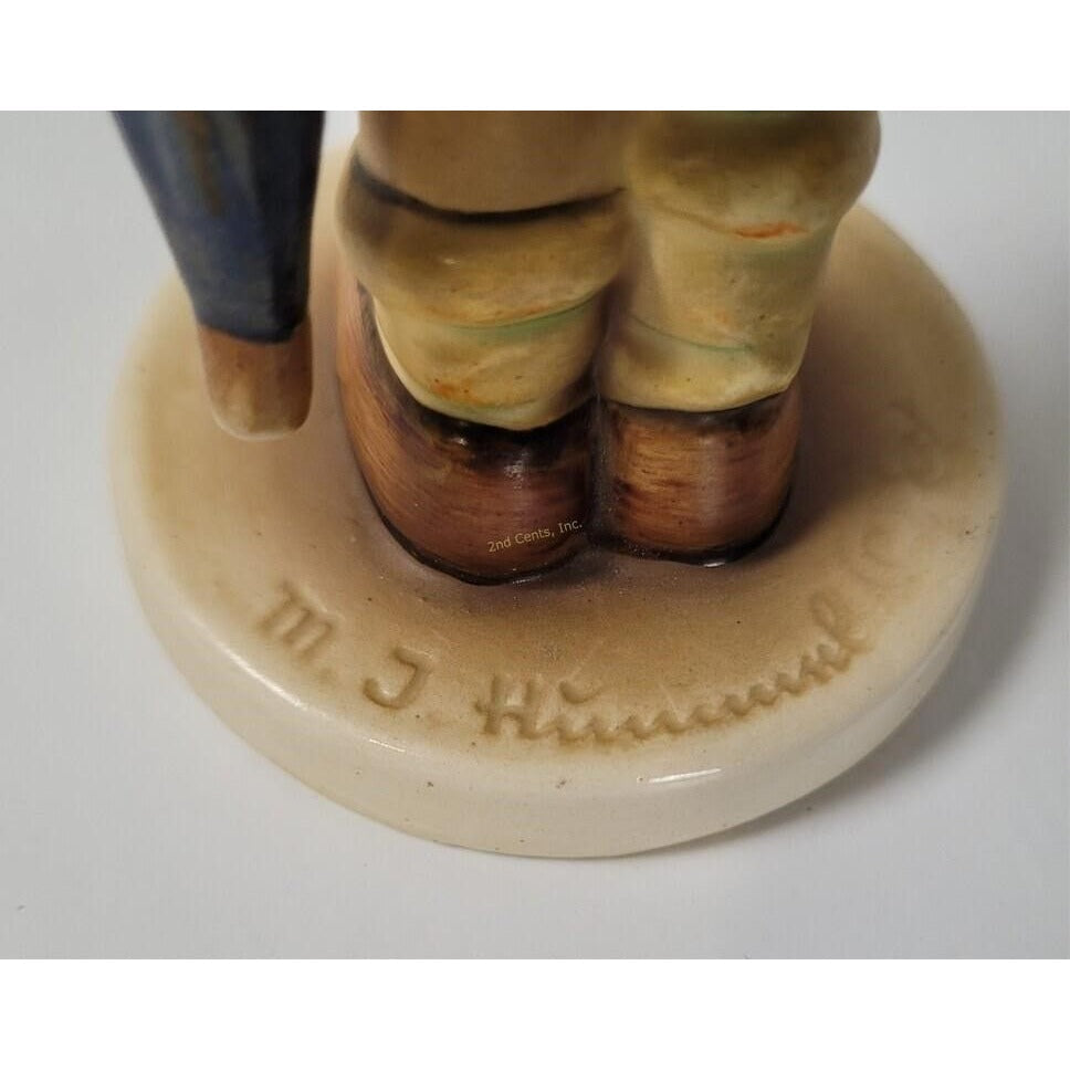 M.I. Hummel "Home From Market" porcelain figurine (Mold #198) Goebel  A+ Stuff