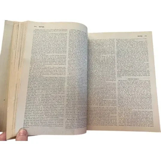 Colliers Encyclopedia Volume 22: SYLT - URUAGUAY - 1969 edition Colliers