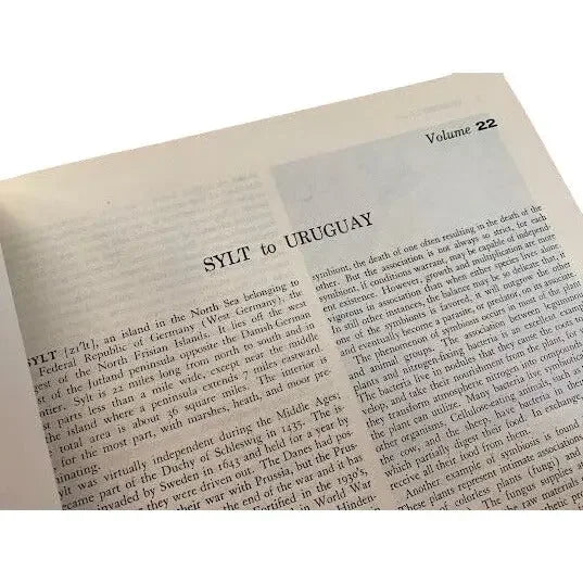 Colliers Encyclopedia Volume 22: SYLT - URUAGUAY - 1969 edition Colliers