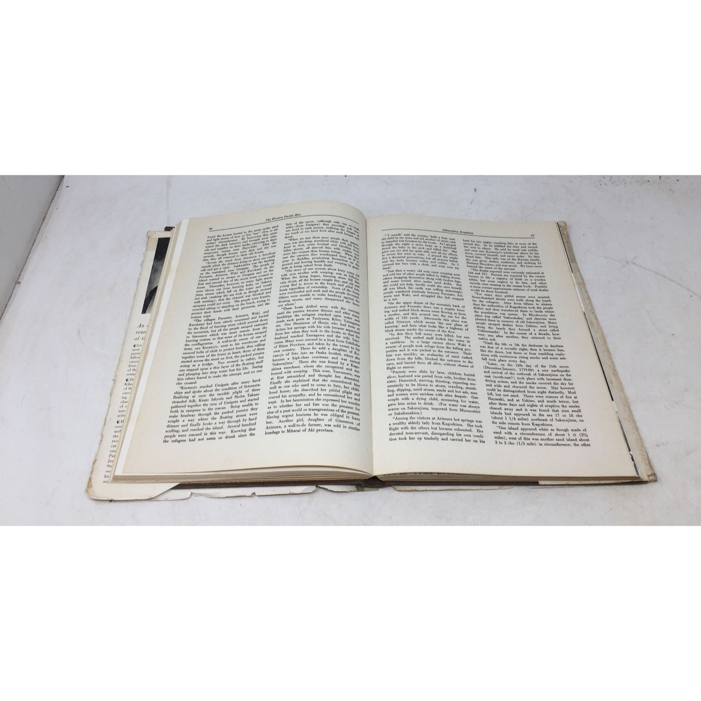 Vintage Hardcover Book Titled Volcanoes Declare War: Logistics and Strategy of Pacific Volcano Science by Thomas Augustus Jaggar. unbranded  A+ Stuff Vintage Books
