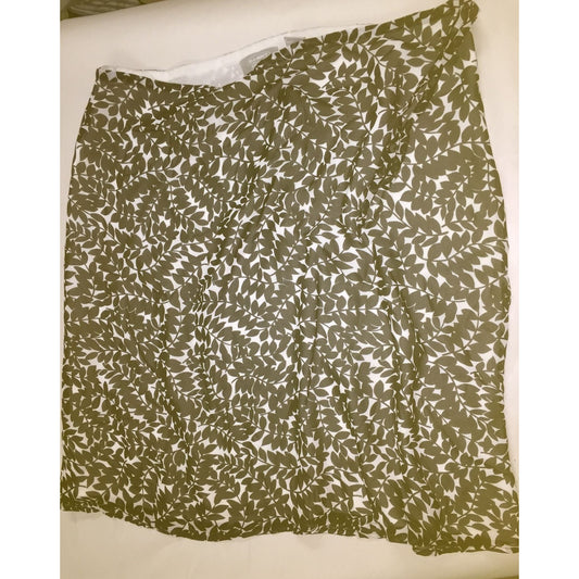 Old Navy Womens Skirt with Leaf Pattern Size 12