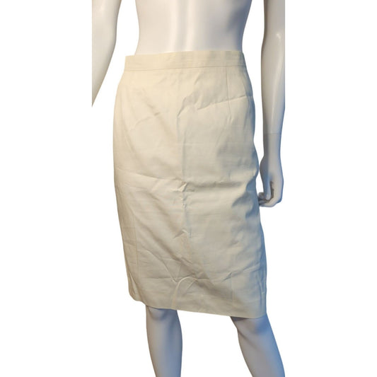 Louis Feraud Women's white Skirt size 10