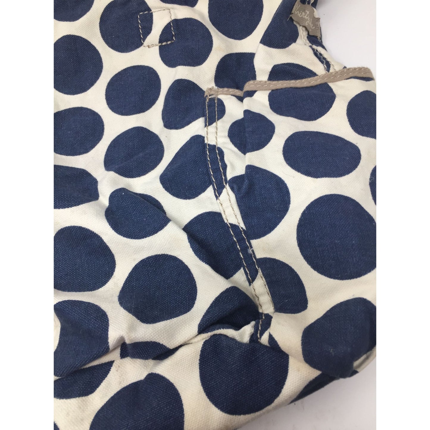 Womens Thirty-One Polka Dotted Blue/White Bag with Pockets on the sides