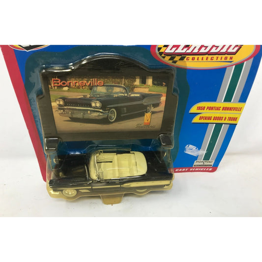 Road Champs Classic Collection 1:43 Diecast 1958 Pontiac Bonneville