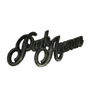 Descriptive image text