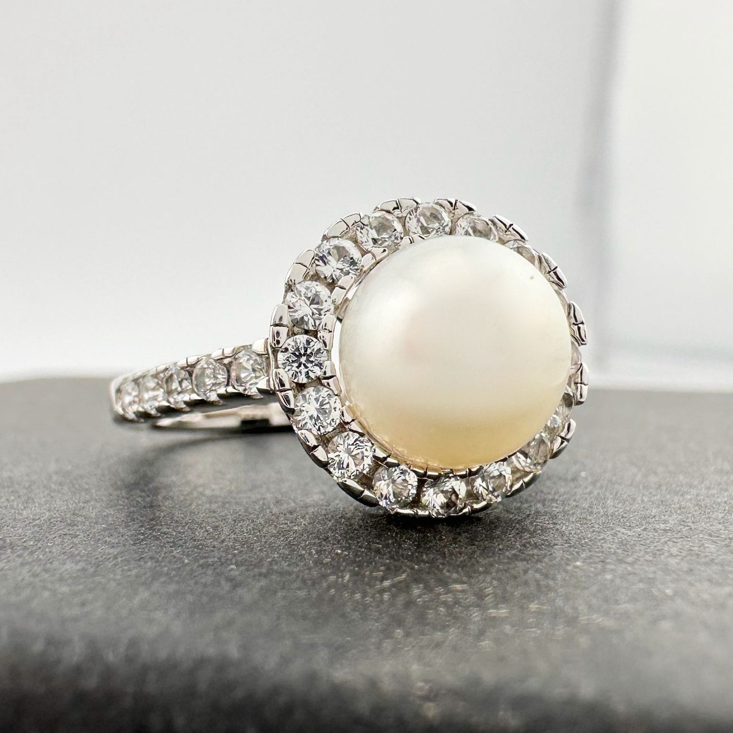 Beautiful Halo 7mm Natural Cultured Pearl Ring Sterling Silver - Size 7.25