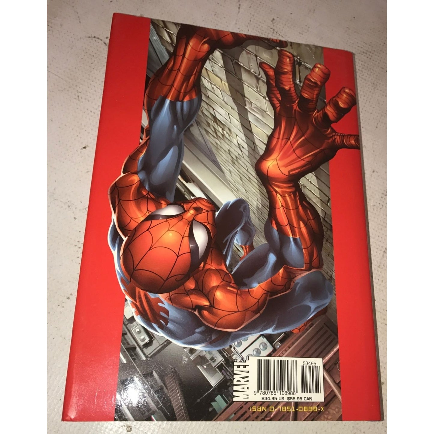 Vintage Ultimate Spiderman Marvel Book - Volume One