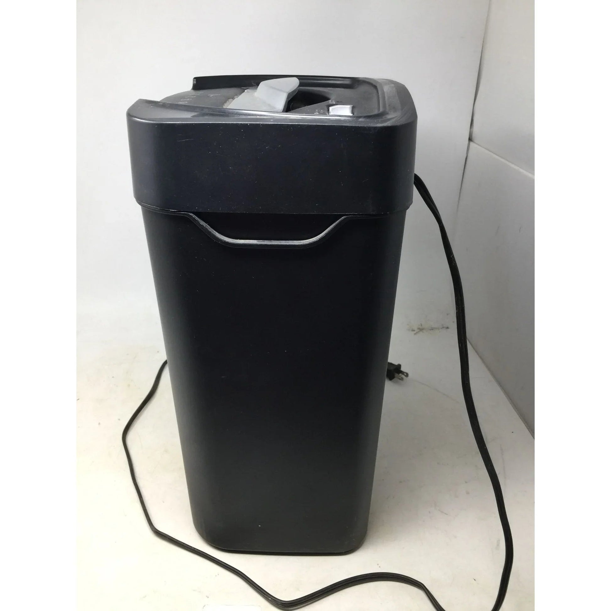 Aurora 12 - sheet crosscut paper and credit card shredder - A+ Stuff - Office Supplies - A+ Stuff