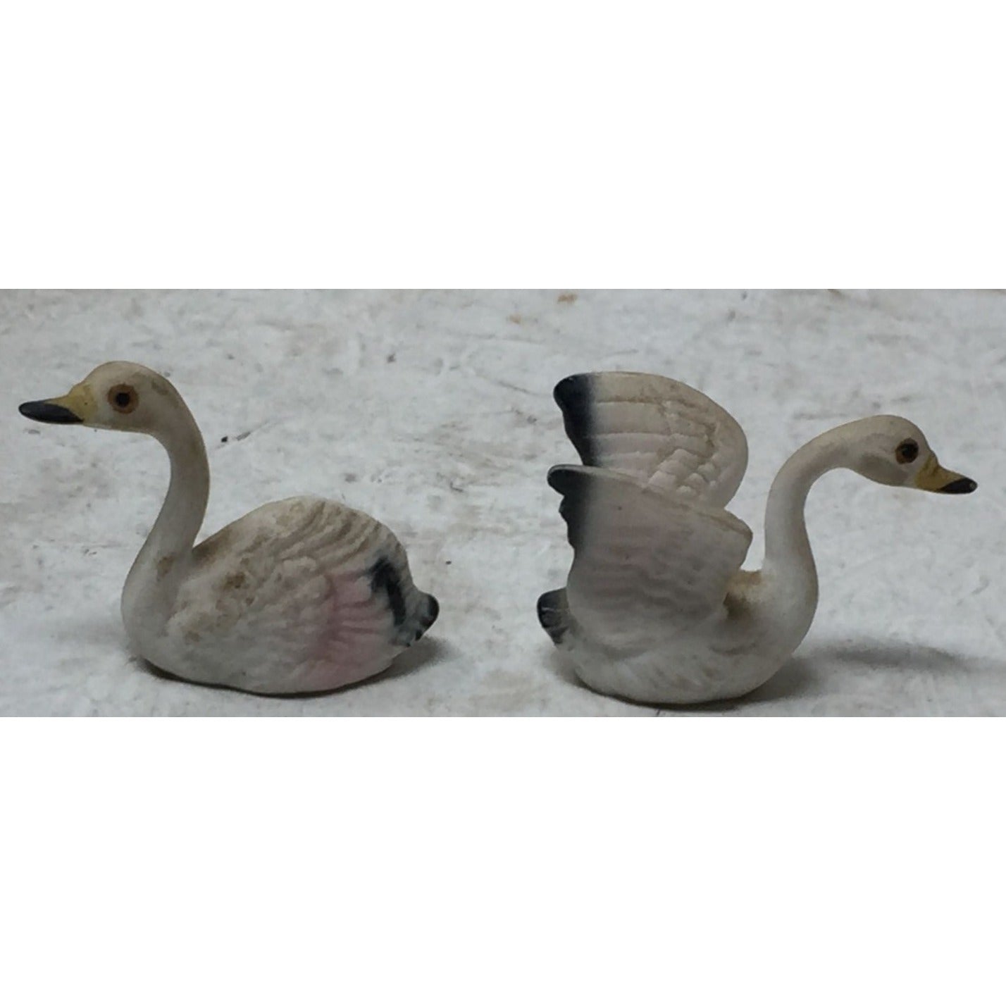 2 Vintage Water Fowl/Swan Miniature Figurines (1" Tall)