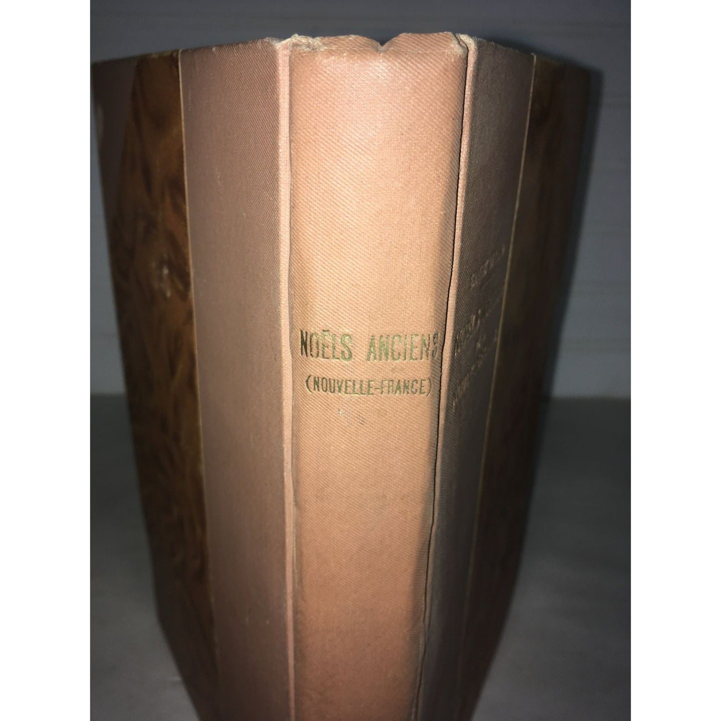 Noels Anciens de la Nouvelle-France 1926 Qutrieme Edition Hardcover Book