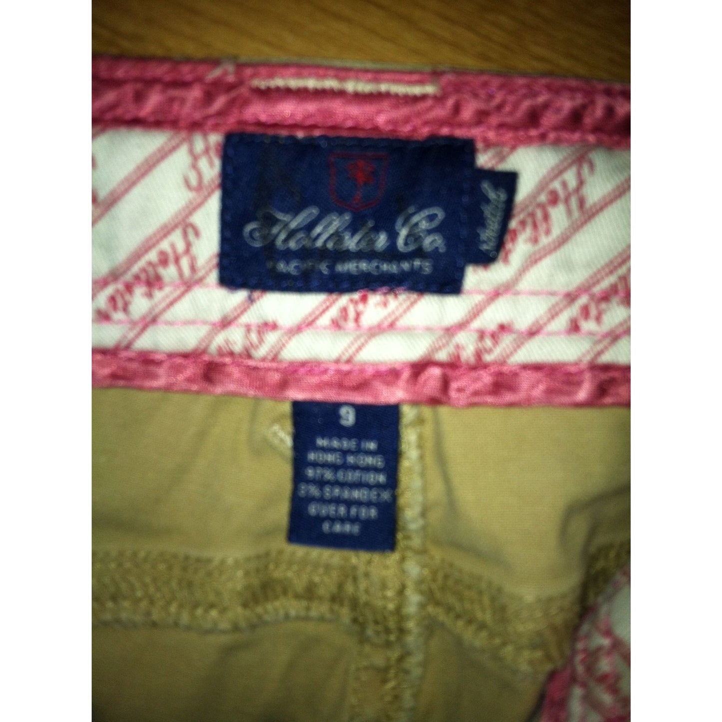 Hollister Co. Size 9 Belted Khaki Pants w/ Pockets